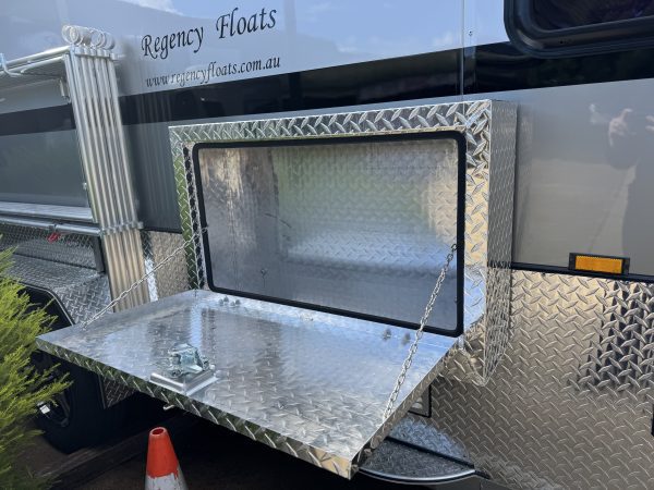 Side tack box/BBQ box - Image 3