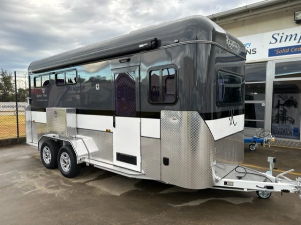 RF469 Regency Square Compact Camper 2 HAL WB