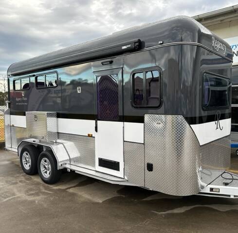 Square 3 HAL Compact Camper