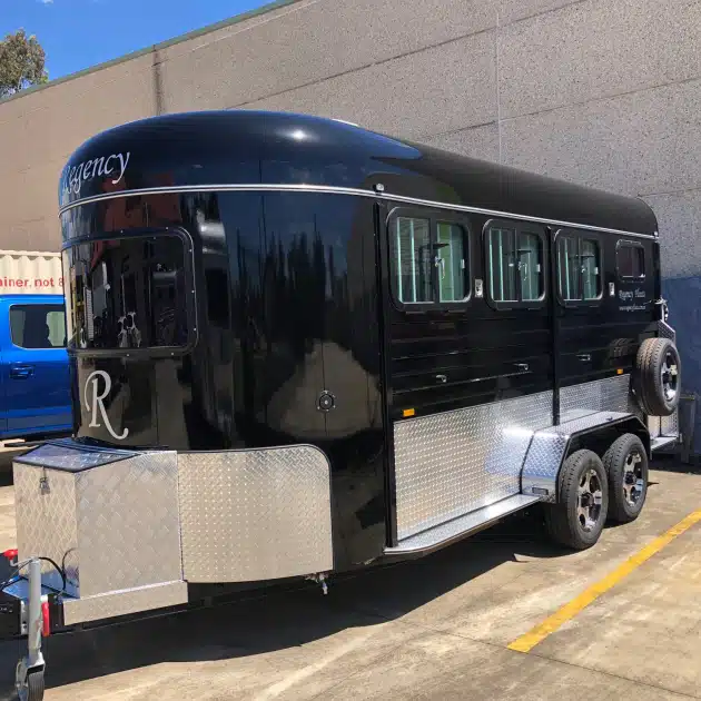 Round 3 HAL Deluxe 2400mm x 720mm bays