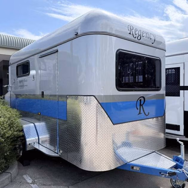 Square 2 HAL Thoroughbred 2500mm x 750mm bays