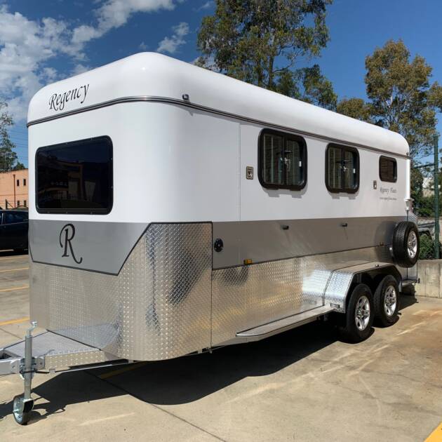 Square 2 HAL Deluxe Warmblood