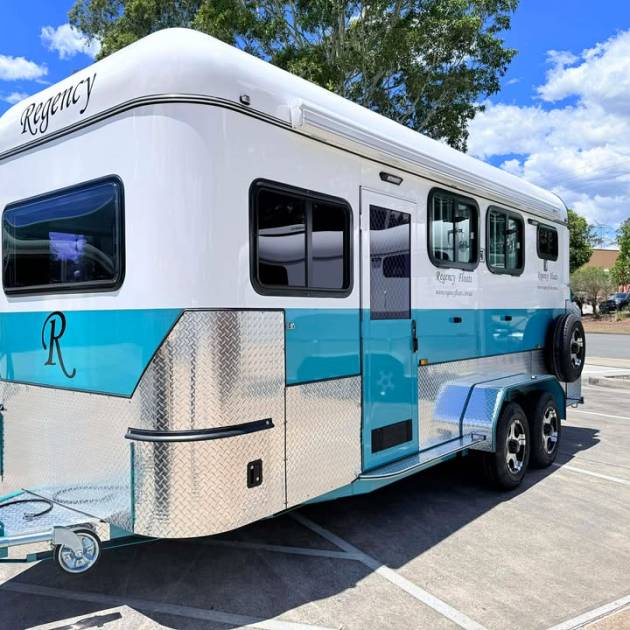 Square 2 HAL Full Camper Warmblood 2600mm x 850mm bays