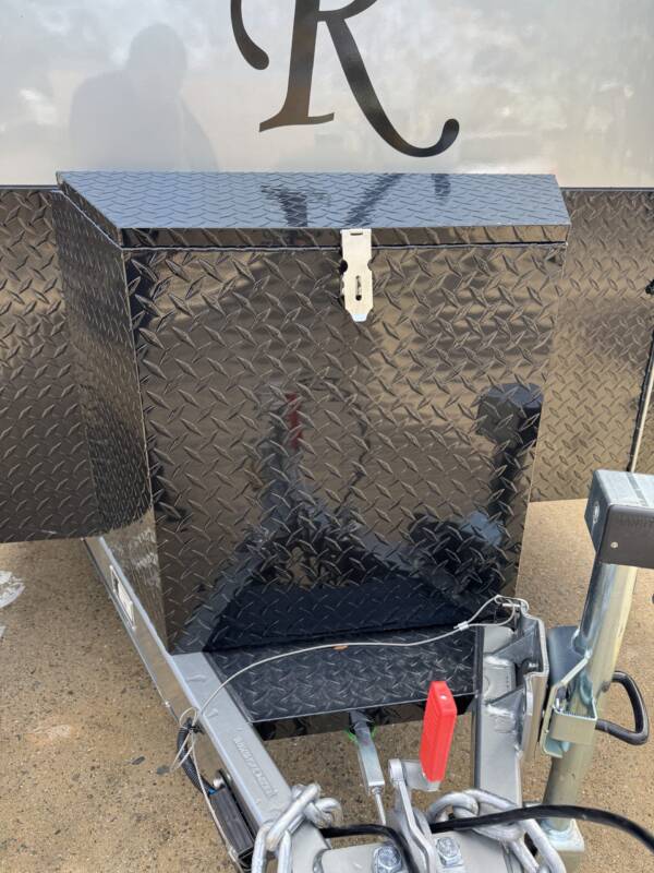Black Square Front drawbar box