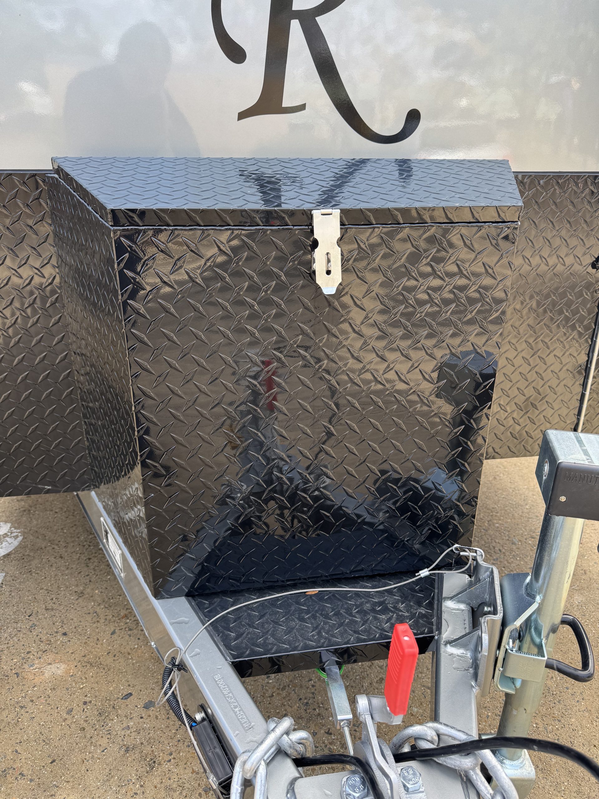 Black Square Front drawbar box