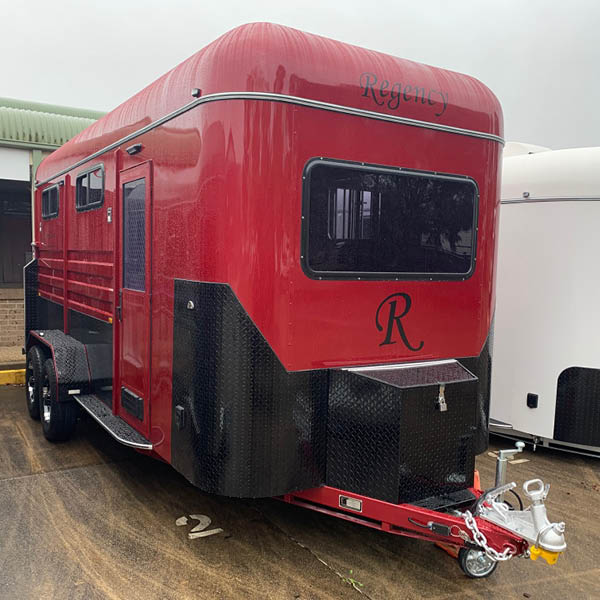 Square 2 HAL Compact Camper