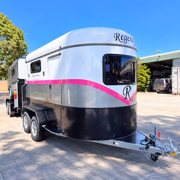 Round 2 HAL Thoroughbred 2500mm x 750mm bays