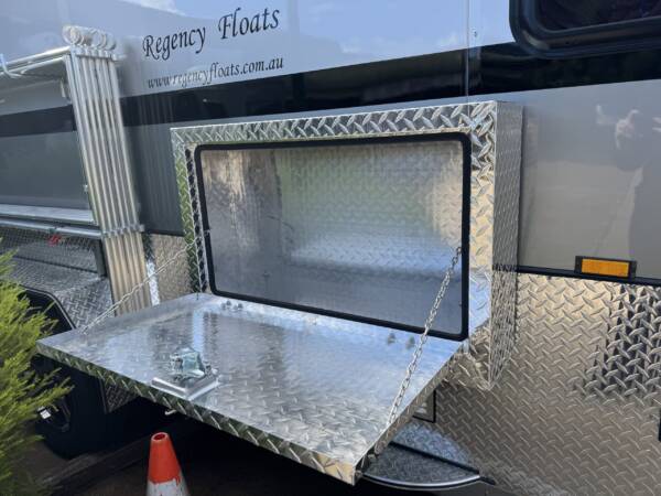Side tack box/BBQ box - Image 3