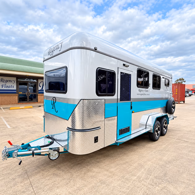 Square 2 HAL Full Camper Warmblood 2600mm x 850mm bays