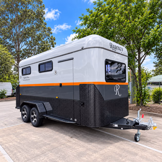 Square 3 HAL Thoroughbred 2500mm x 750mm bays