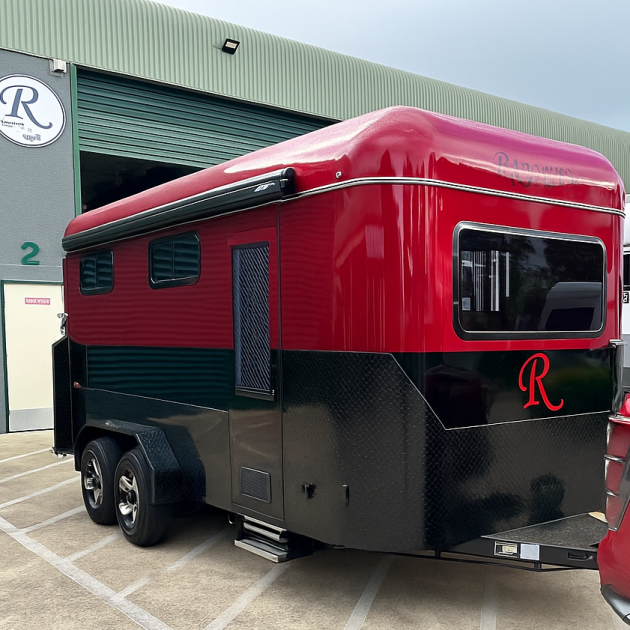 Square 2 HAL Full Camper Warmblood RF525