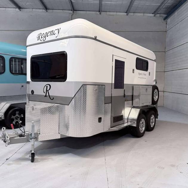 RF564 | APRIL STOCK | Square 2 HSL Deluxe Warmblood 2200mm x 990mm bays