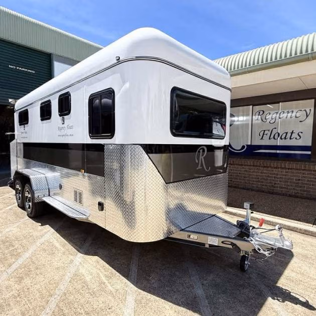 Square 2 HAL Full Camper 2500mm x 750mm bays